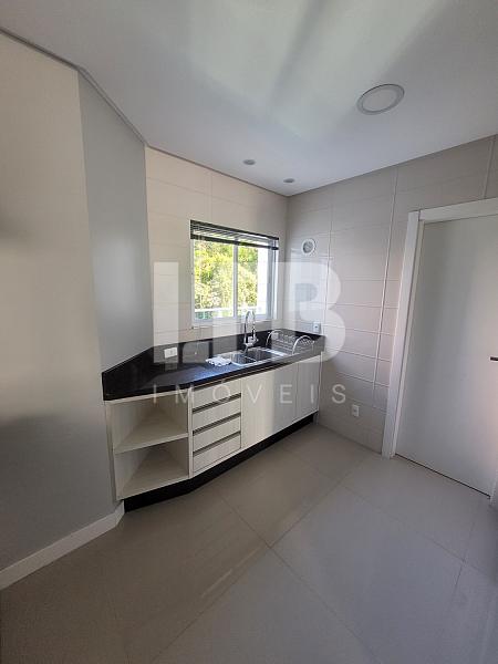 Apartamento com  4 suítes no Bairro Pioneiros, Balneário Camboriú — foto 5