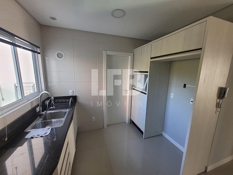 Apartamento com  4 suítes no Bairro Pioneiros, Balneário Camboriú — foto 8