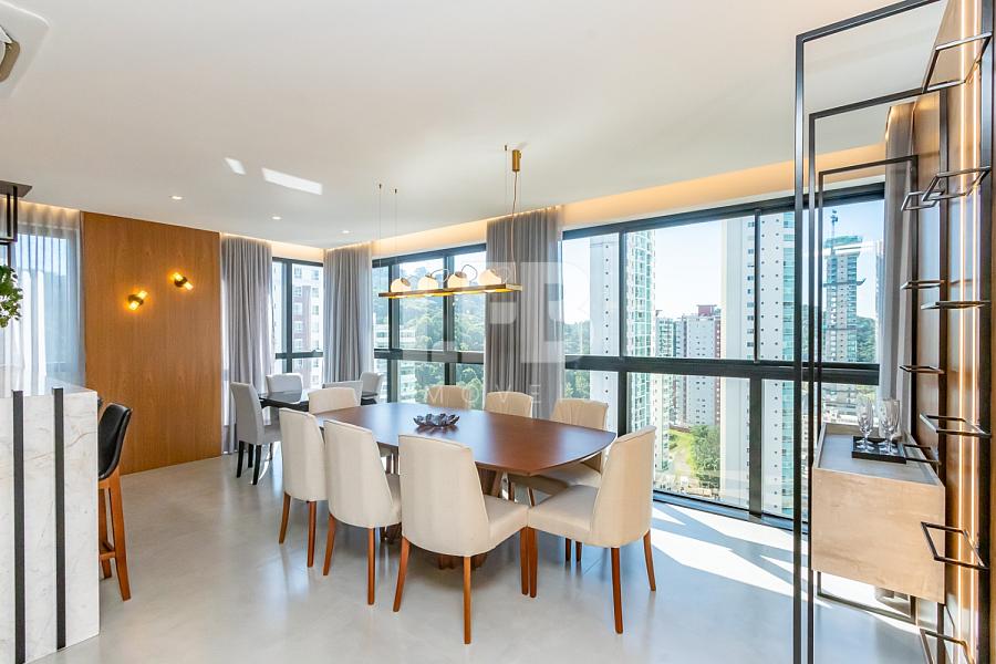 Apartamento com 4 quartos à venda, 136m², 5 banheiros, 2 garagens - Pioneiros - Balneário Camboriú — foto 2