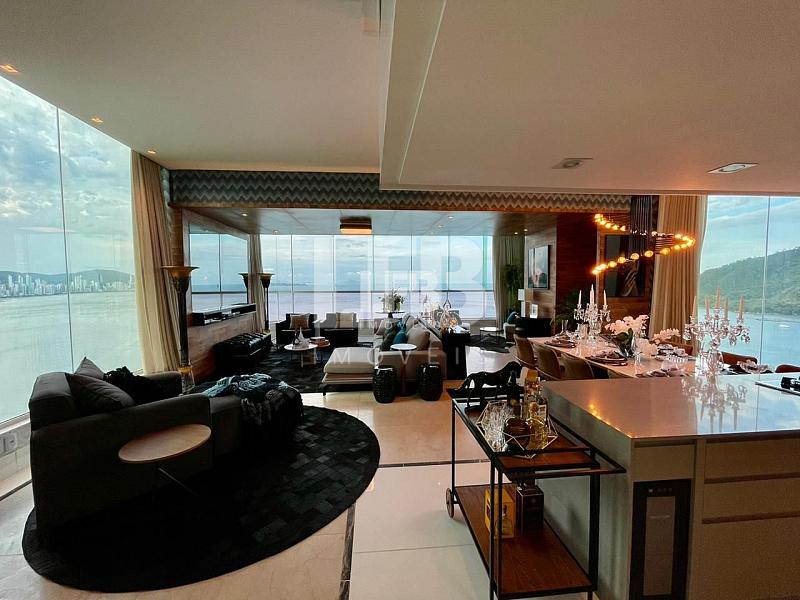 Cobertura Triplex com 7 suítes | Frente Mar na Barra Sul de Balneário Camboriú — foto 4