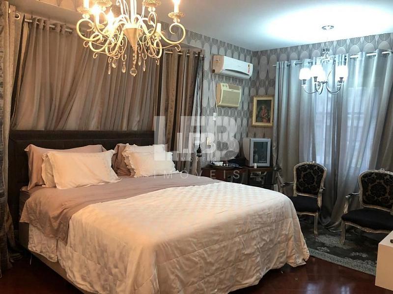 Casa na Praia dos Amores em Balneário Camboriú com 5 dormitórios, piscina e quiosque — foto 21