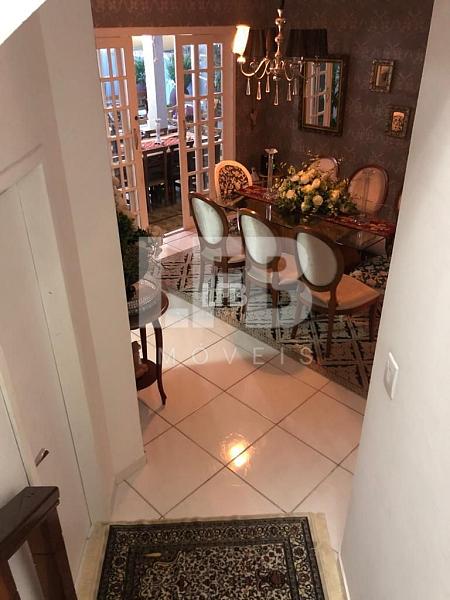 Casa na Praia dos Amores em Balneário Camboriú com 5 dormitórios, piscina e quiosque — foto 26