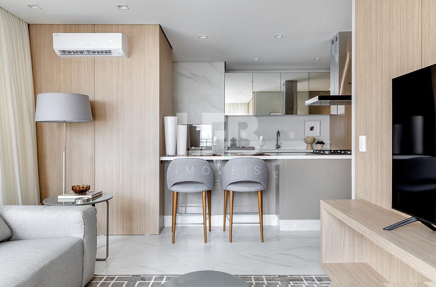 Apartamento mobiliado com 4 suítes e 3 vagas no Charmant Residence em Balneário Camboriú – 131m² privativos — foto 2