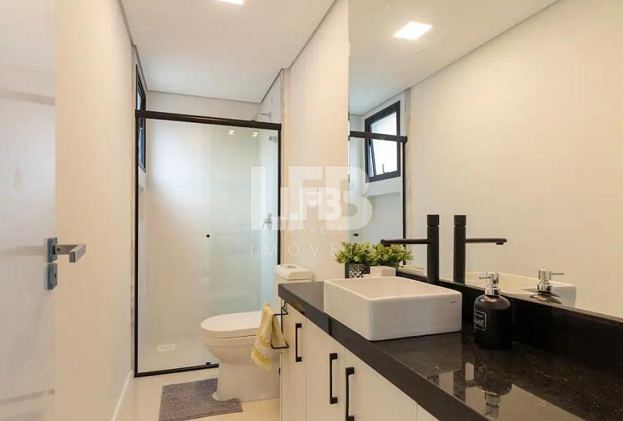 Apartamento Mobiliado na Praia Brava — foto 13