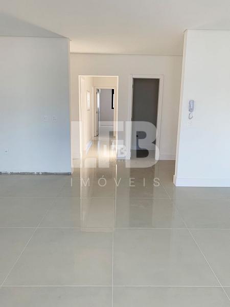 Cobertura triplex mobiliada com 4 suítes, vista mar na Praia Brava. — foto 15