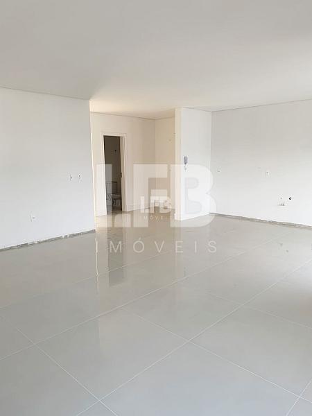 Cobertura triplex mobiliada com 4 suítes, vista mar na Praia Brava. — foto 11