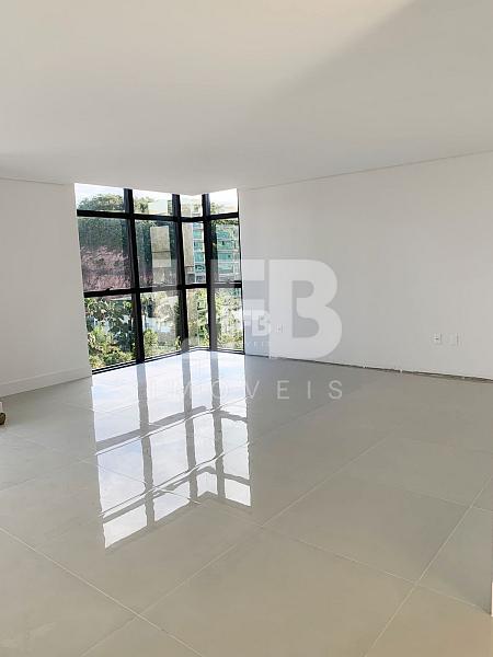 Cobertura triplex mobiliada com 4 suítes, vista mar na Praia Brava. — foto 8