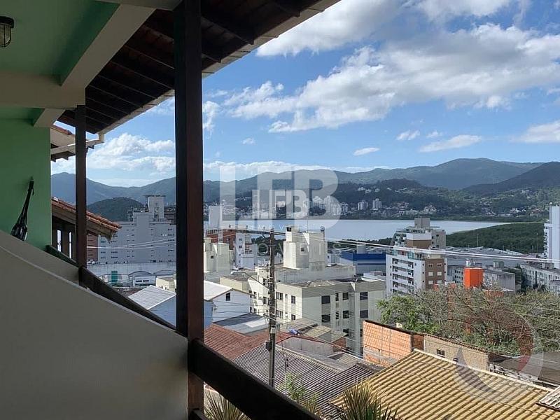 Casa em Florianópolis com 6 dormitórios, mobiliada e com vista mar — foto 26