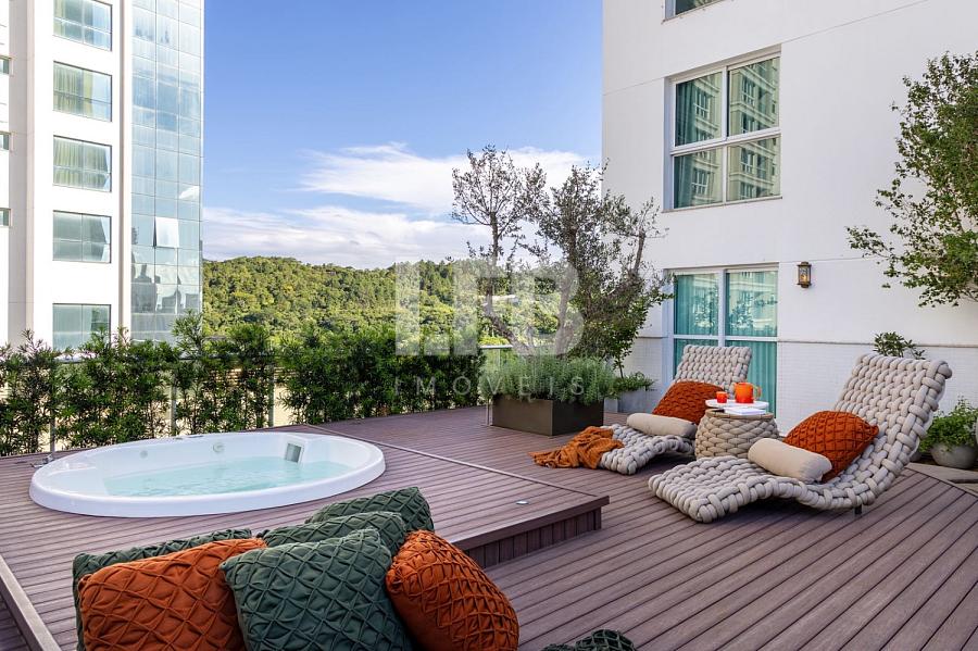 Apartamento Diferenciado no Phoenix Tower | 297 m�, 3 Su�tes, 4 Vagas e Jacuzzi 1