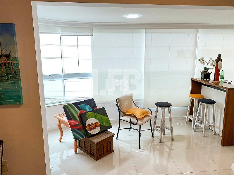 Apartamento com 3 quartos à venda, 229m², 3 banheiros, 2 garagens - Centro - Balneário Camboriú — foto 2