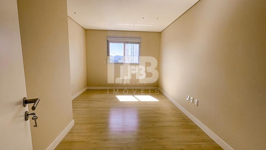 Apartamento com 4 quartos à venda, 140m², 4 banheiros, 3 garagens - Centro - Balneário Camboriú — foto 7