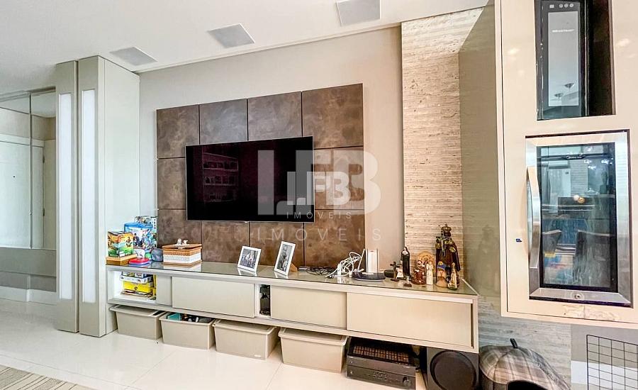 Apartamento no Porto Madeiro na Praia Brava — foto 15