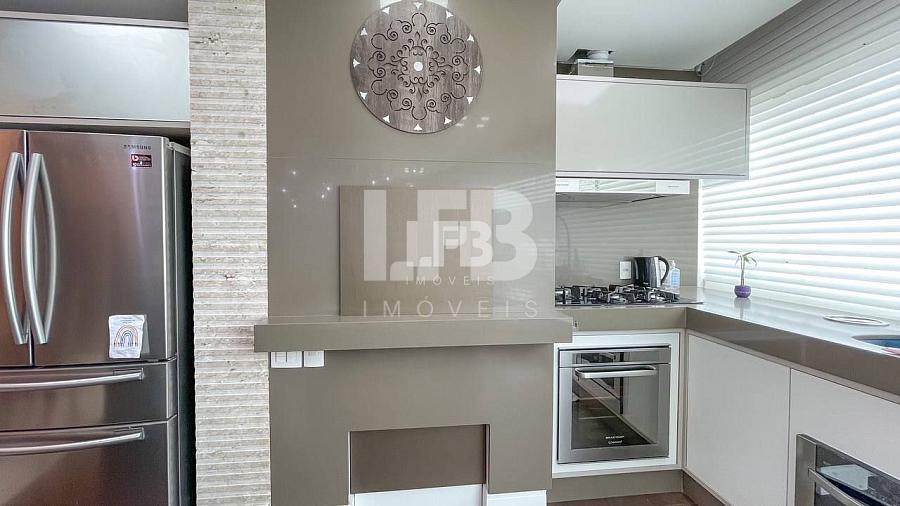 Apartamento no Porto Madeiro na Praia Brava — foto 3