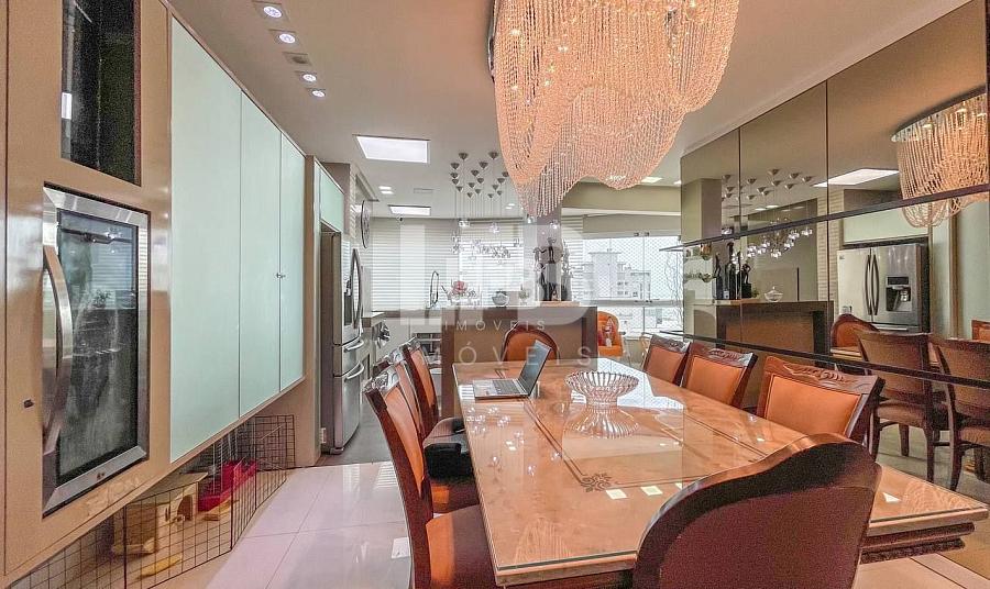 Apartamento no Porto Madeiro na Praia Brava — foto 8