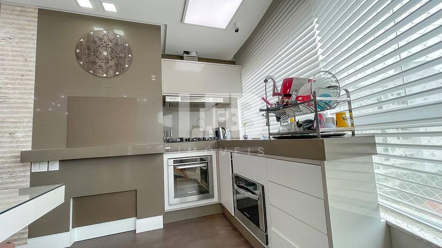 Apartamento no Porto Madeiro na Praia Brava — foto 12