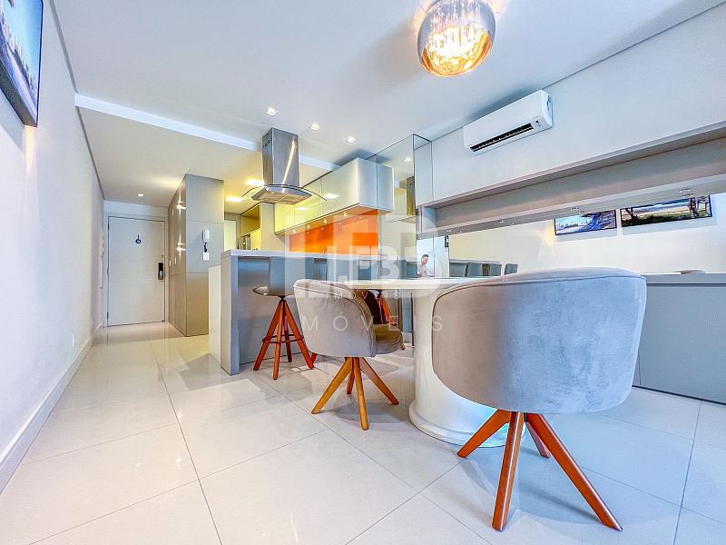 Apartamento Mobiliado com 3 Dorm. (1 Suíte) no Amores da Brava a 160m do Mar na — foto 8