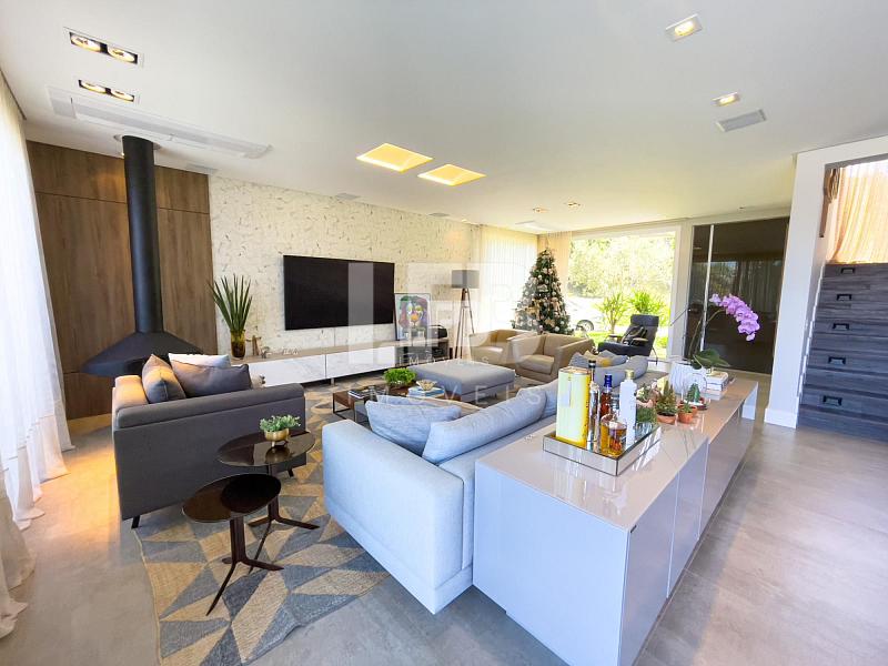 Casa de alto padrão com 4 suítes localizada no condomínio Horizontal Praia Brava — foto 9