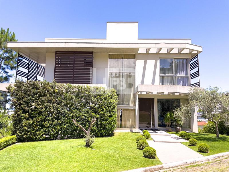 Casa de alto padrão com 4 suítes localizada no condomínio Horizontal Praia Brava — foto 49