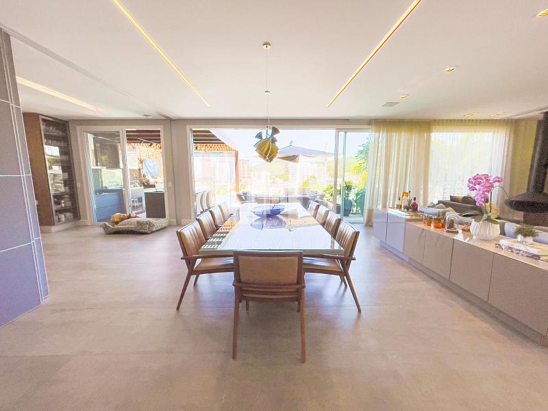 Casa de alto padrão com 4 suítes localizada no condomínio Horizontal Praia Brava — foto 11