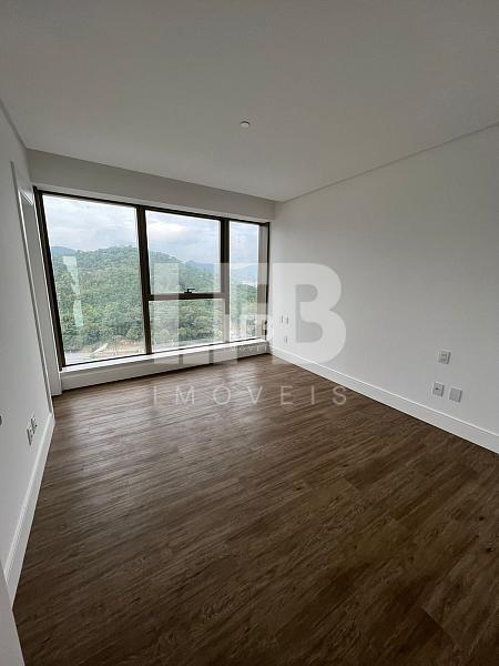 Apartamento com 4 dormitórios à venda sendo 4 suítes, 261.04 m² por - R$ 7.990.0 — foto 6