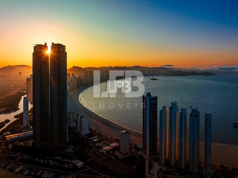Apartamento com 4 quartos à venda, 265m², 5 banheiros, 4 garagens - Barra Sul - Balneário Camboriú — foto 7