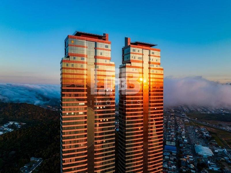 Apartamento com 4 quartos à venda, 265m², 5 banheiros, 4 garagens - Barra Sul - Balneário Camboriú — foto 2