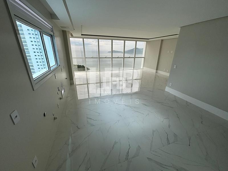 Skyline Tower com vista mar permanente! — foto 6