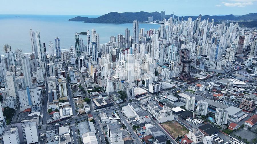 Apartamento com 2 dorm no NF Moov Home Club Em Balneário Camboriu — foto 3