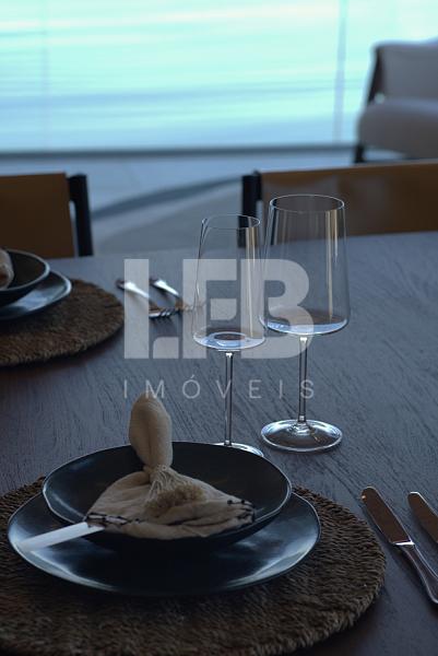 Apartamento mobiliado com 4 suítes no 143 Mayfair em Itapema — foto 11