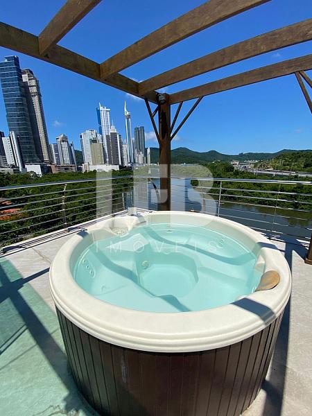 Cobertura com 336m2, 3 suítes e vaga molhada para embarcação até 50 pés — foto 4