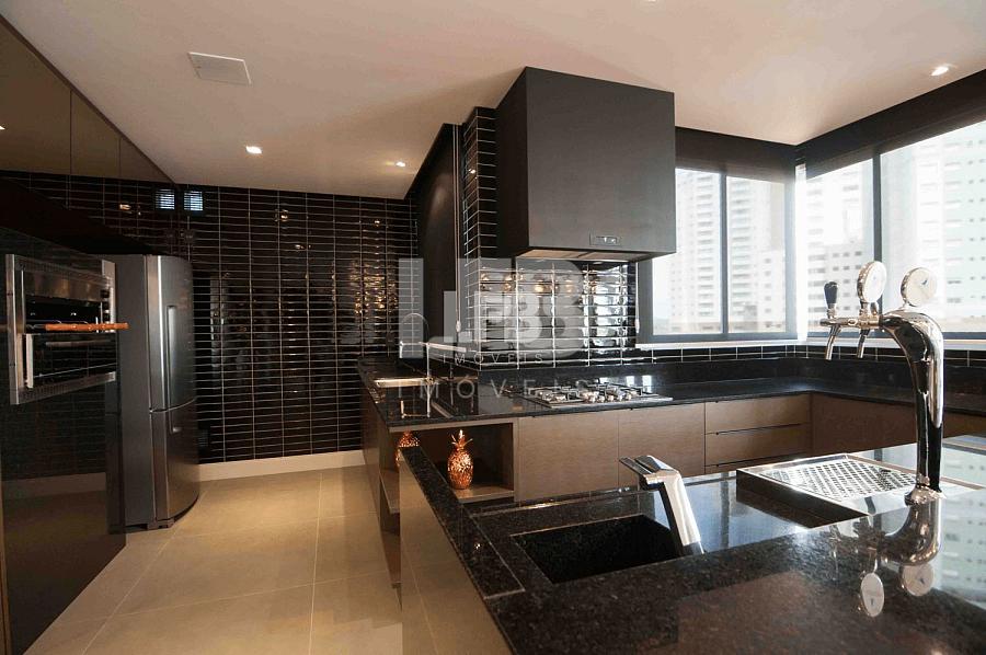 Apartamento quadra mar com 3 suítes e 3 vagas à venda no Via Marina – 153m² em Balneário Camboriú — foto 8