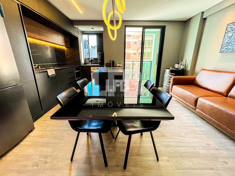 Apartamento Mobiliado com 2 Suítes no Brava View na Praia Brava — foto 3