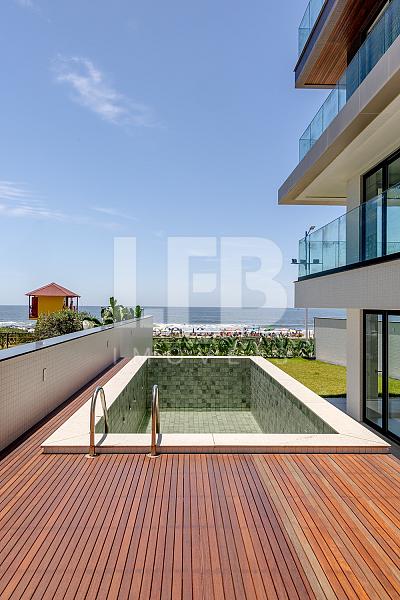 Apartamento Garden Duplex Frente Mar com Piscina Privativa | 4 Suítes | Bay House Praia Brava — foto 2