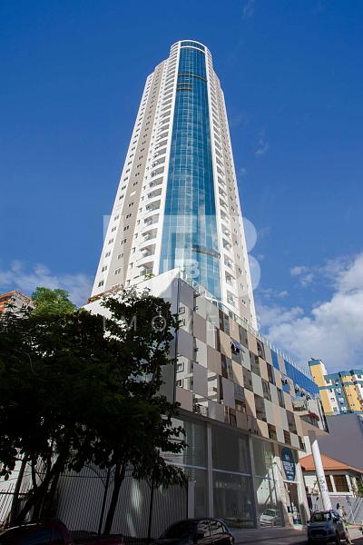 Apartamento com 3 dormitórios à venda sendo 3 suítes, 128.78 m² por - R$ 2.530.0 — foto 2