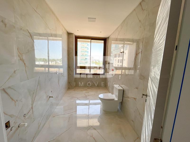 Cobertura Triplex com 4 suítes a poucos metro da Praia Brava. — foto 31