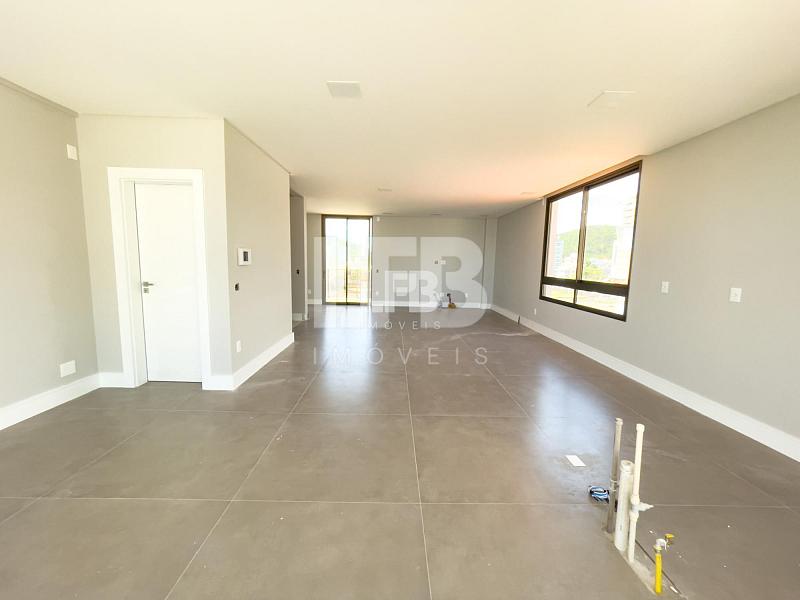 Cobertura Triplex com 4 suítes a poucos metro da Praia Brava. — foto 28