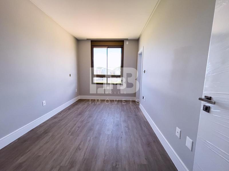 Cobertura Triplex com 4 suítes a poucos metro da Praia Brava. — foto 25