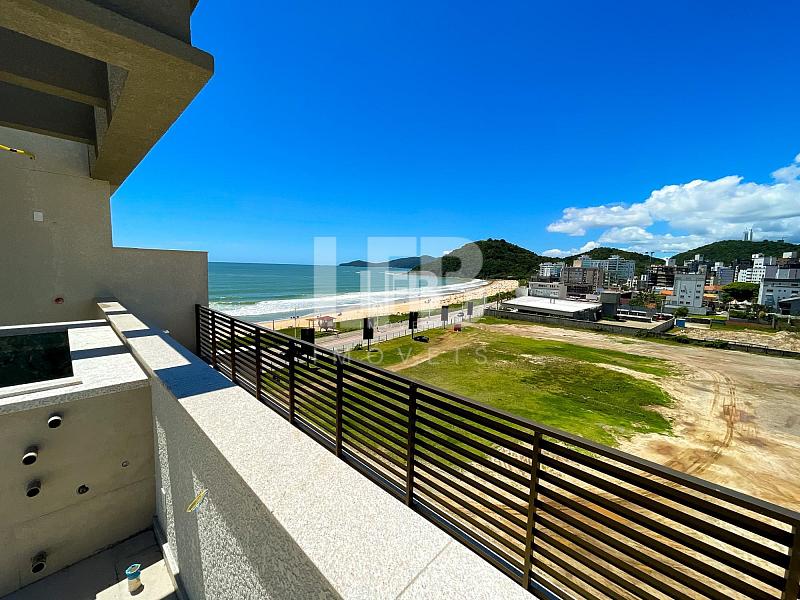 Cobertura Triplex com 4 suítes a poucos metro da Praia Brava. — foto 18