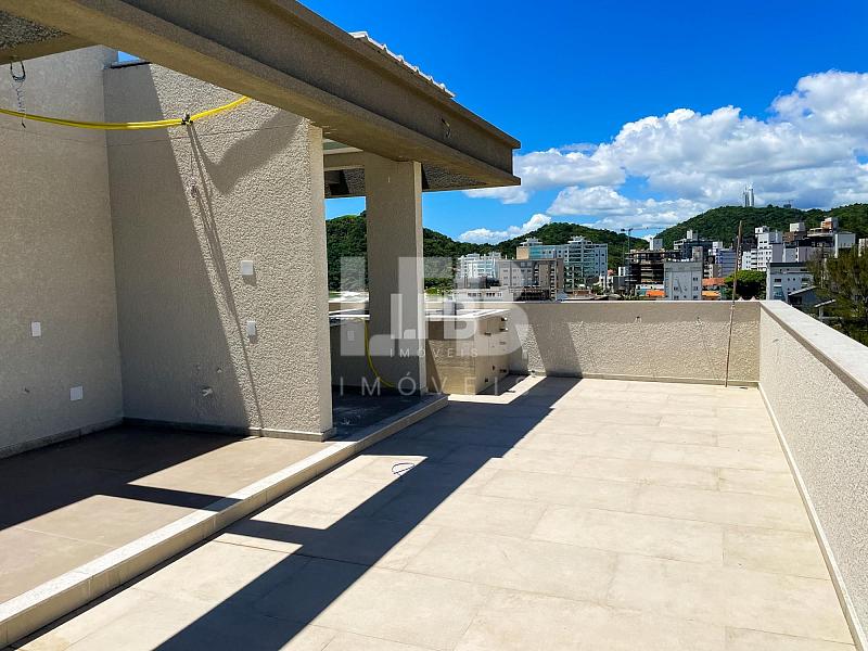 Cobertura Triplex com 4 suítes a poucos metro da Praia Brava. — foto 13