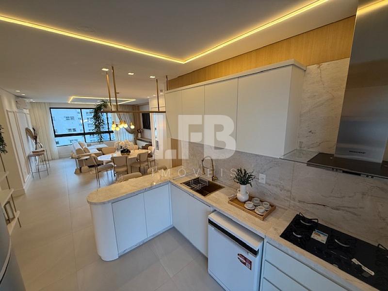 Apartamento com 4 quartos à venda, 146m², 5 banheiros, 3 garagens - Pioneiros - Balneário Camboriú — foto 4