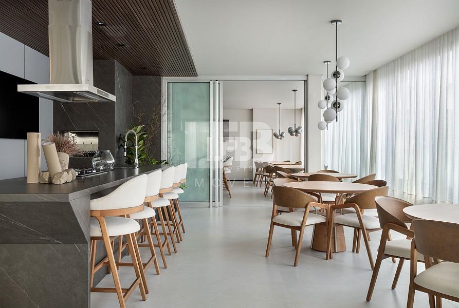 Apartamento com 4 quartos à venda, 138m², 4 banheiros, 3 garagens - Centro - Balneário Camboriú — foto 2