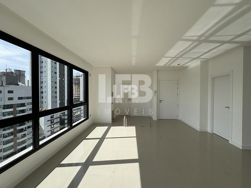 Apartamento Novo com 3 Suítes no Porto Rotterdam no Centro de Balneário Camboriú — foto 2