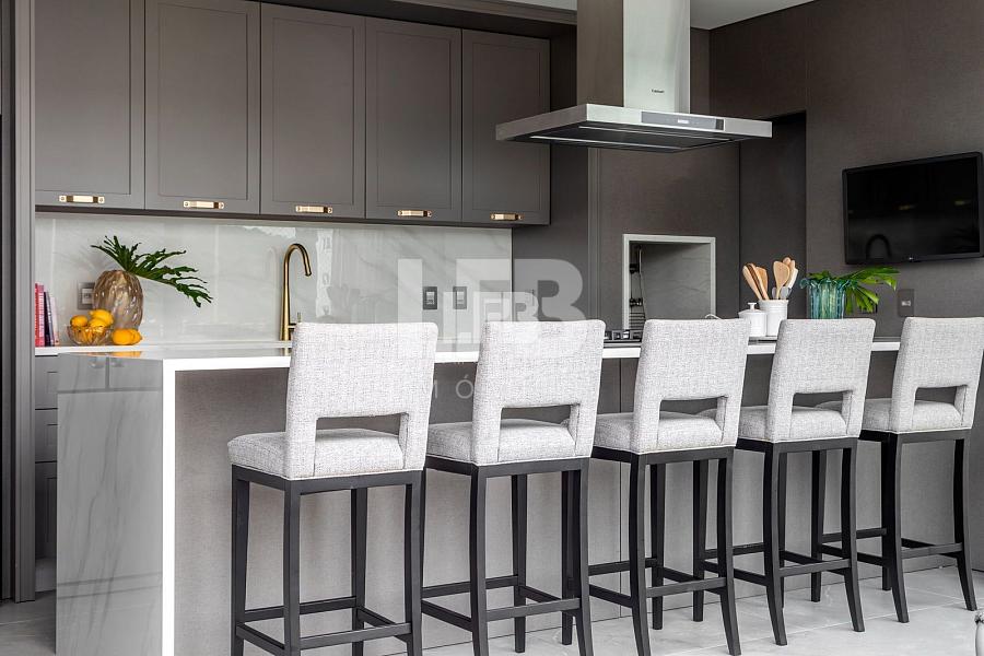 Cobertura duplex com piscina privativa e 3 suítes no Charmant Residence em Balneário Camboriú – 229m² privativos — foto 3