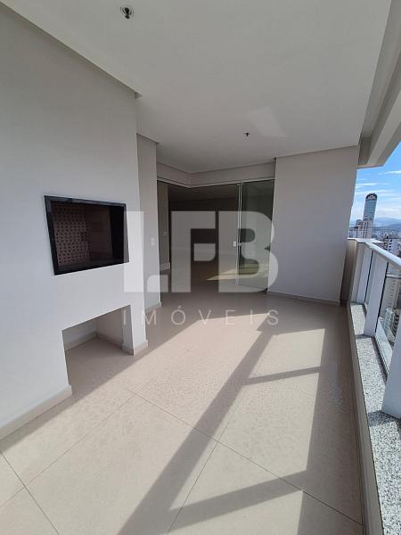 Apartamento com 4 suítes no La Belle Tour Residence — foto 25