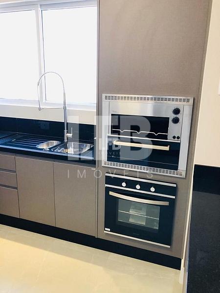 Apartamento mobiliado no centro de BC com 2 suites + 2 demi - 3 vagas. — foto 4