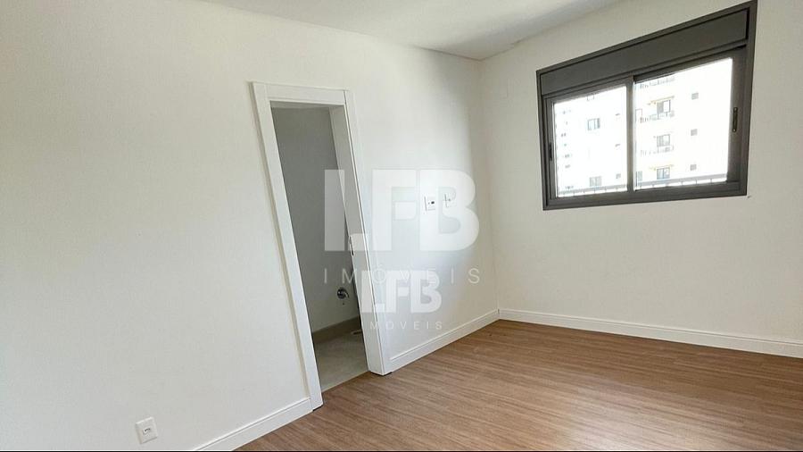 Apartamento com 3 quartos à venda, 122m², 4 banheiros, 2 garagens - Centro - Balneário Camboriú — foto 4