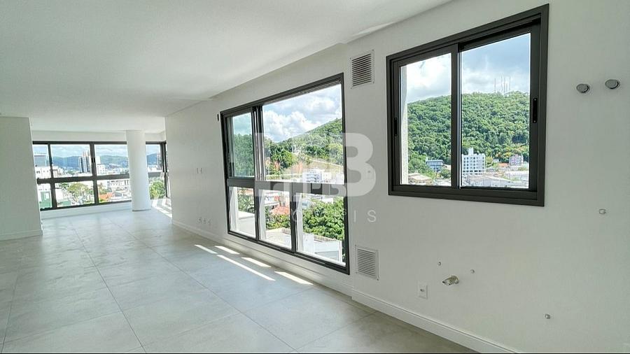 Apartamento com 3 quartos à venda, 122m², 4 banheiros, 2 garagens - Centro - Balneário Camboriú — foto 2