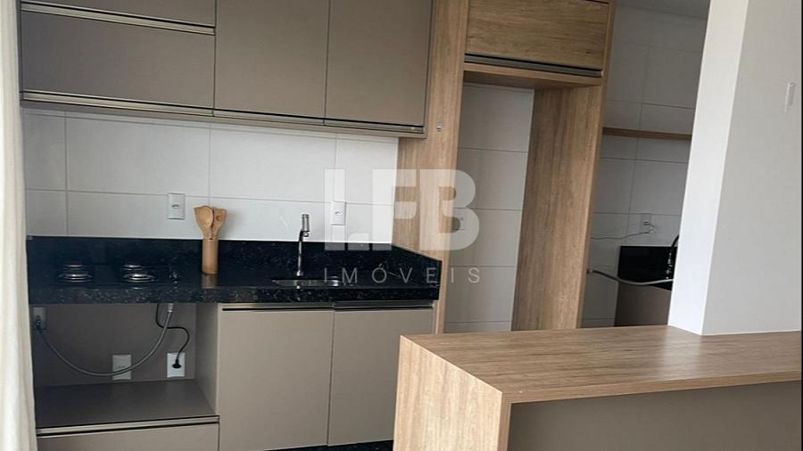 Apartamento no Centro de Itajaí com 3 dormitórios e 2 vagas de garagem — foto 2