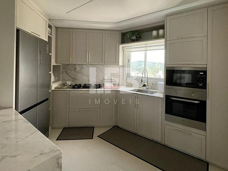 Apartamento com 3 quartos à venda, 164m², 4 banheiros, 3 garagens - Pioneiros - Balneário Camboriú — foto 4