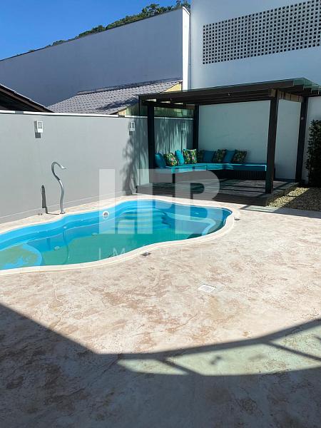 Casa com 6 dormitorios no no Condomínio Vila Rica - Balneário Camboriú — foto 4